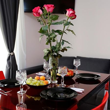 Deluxe 2 Studios City Center Burgas Exterior photo